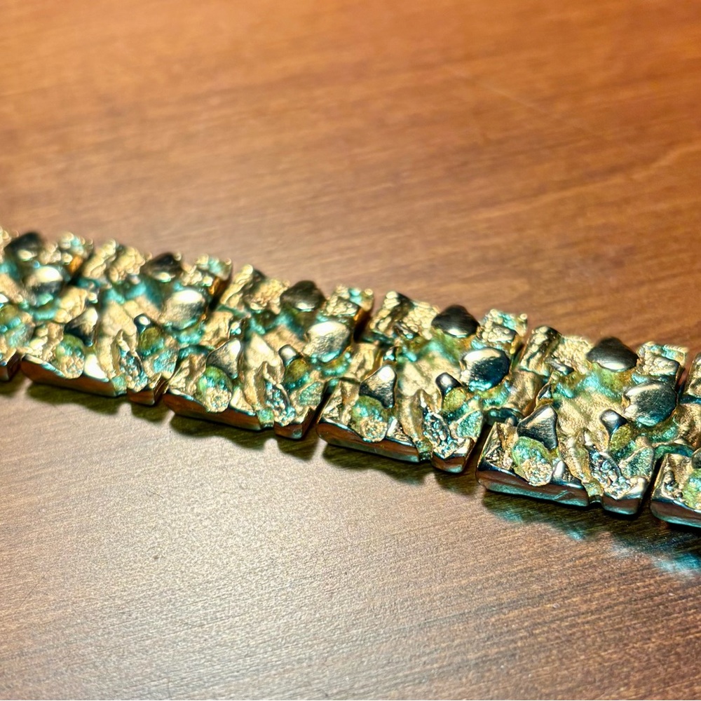 Gold Bracelet with Organic Stones and Textured Segments - Picture 4 of 11